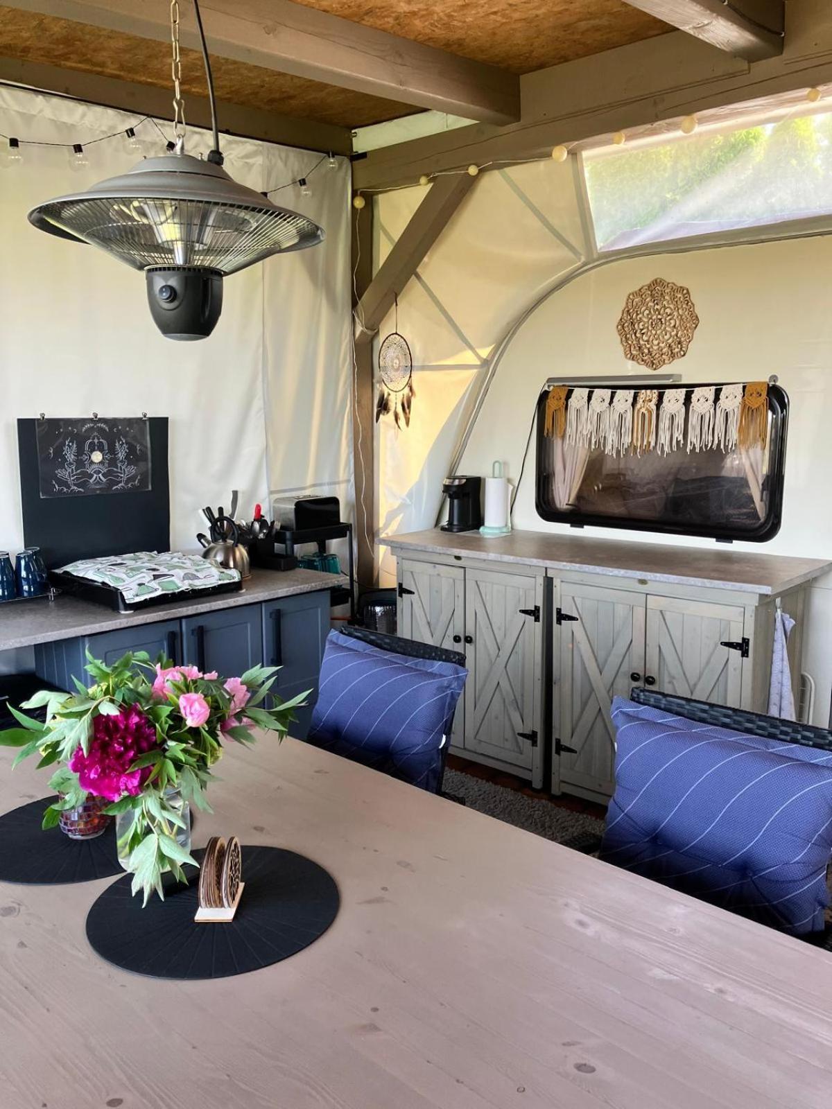 Glamping Karavan U Konopiste Chrastany  Exterior photo